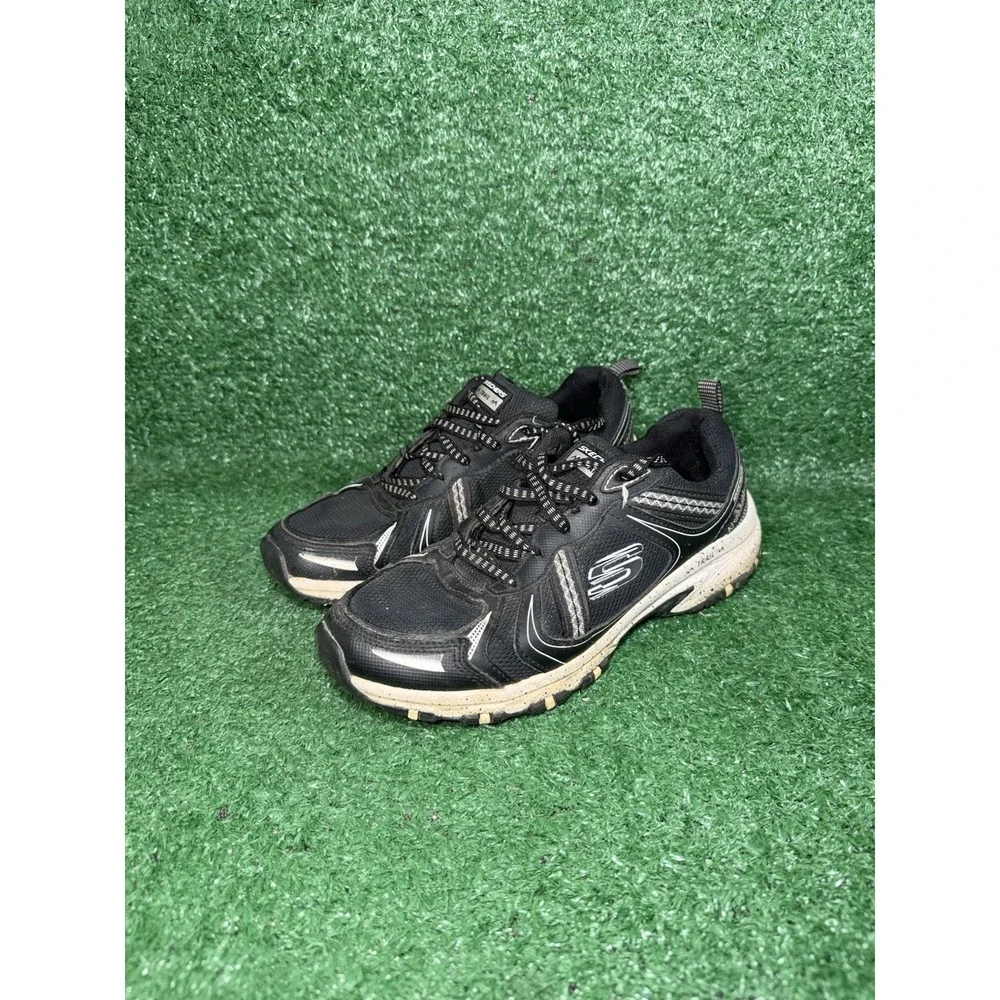 Skechers Hillcrest Vast Adventure Shoes Women Size 7.5 Black White Lace Up Trail